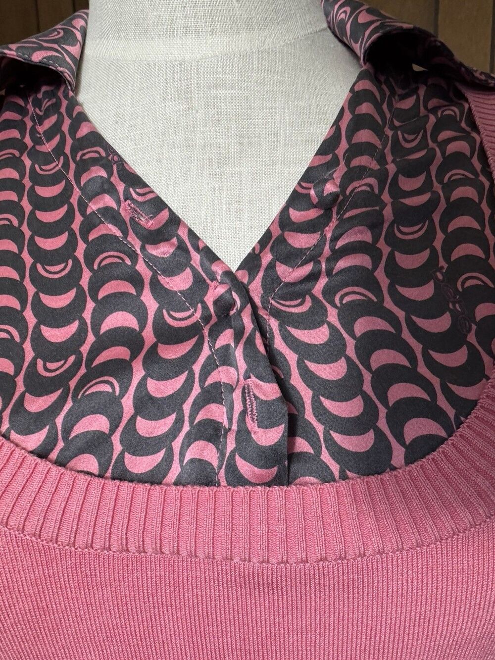 Y2K Bebe Geometric Silk Sweater Top Pink Office Siren Preppy Medium GUC - Picture 3 of 8